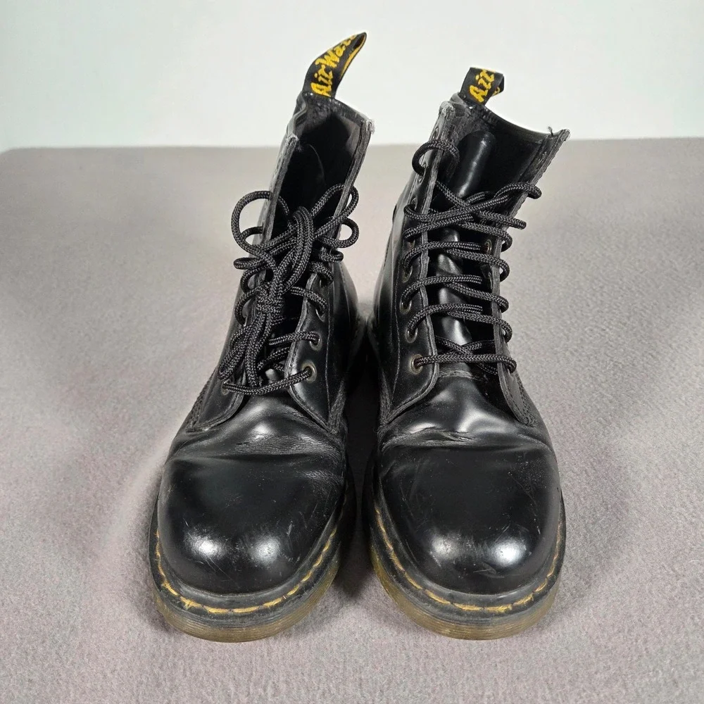 Dr Martens 1460 8 Eye Combat Boots Mens 10 Black Smooth Patent Leather Ankle